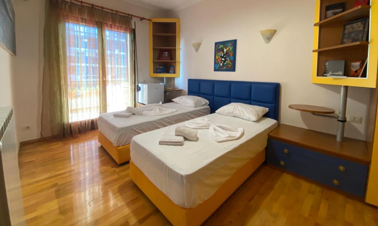 “Stadium” Apartment Tirana Extérieur photo