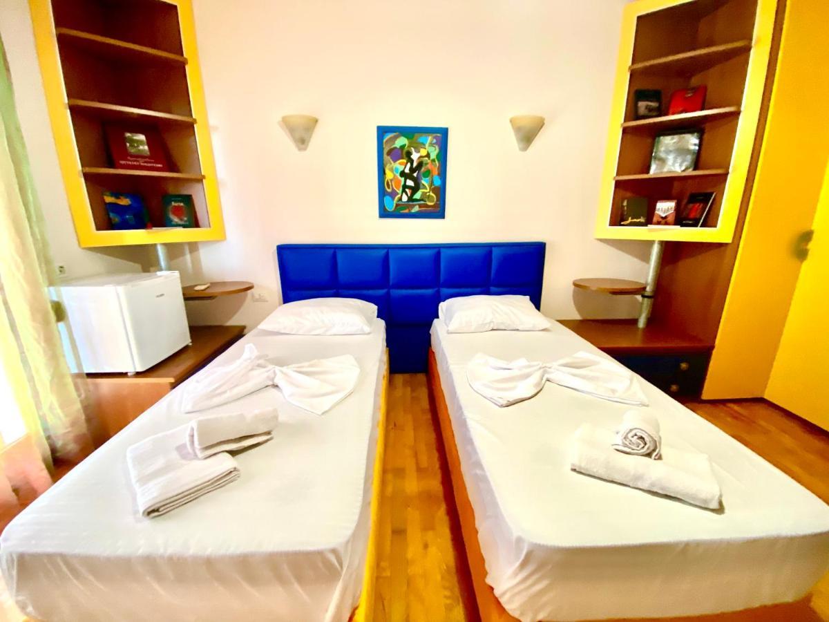 “Stadium” Apartment Tirana Extérieur photo