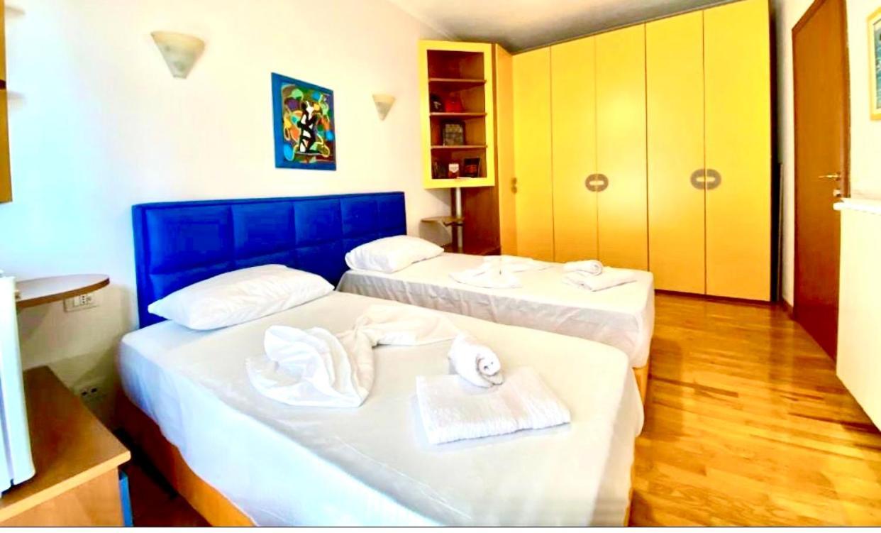 “Stadium” Apartment Tirana Extérieur photo